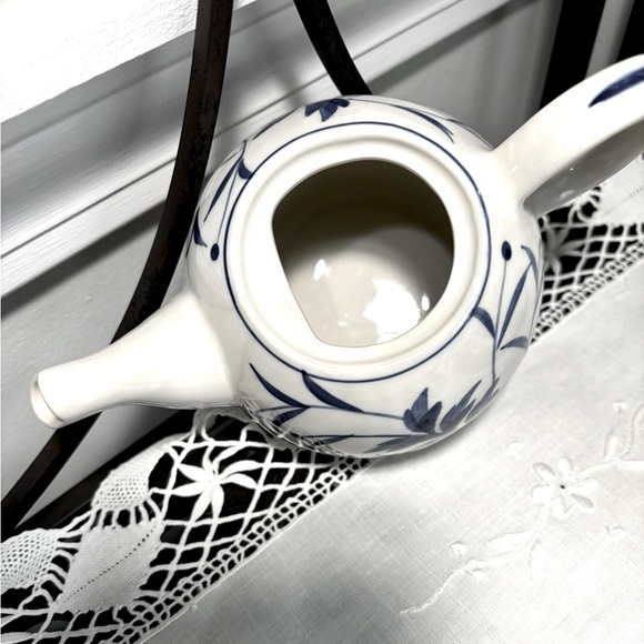 Petite Teapot & Cup/Saucer Set - Picture 8 of 14